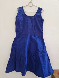 Elegant Blue Sleeveless Dress