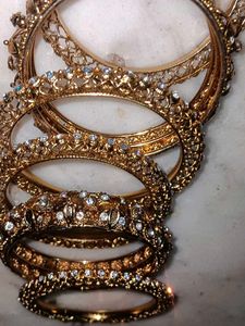 Sparkling Gold Bridal Bangles Set