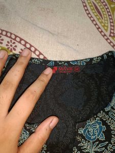 Short Kurties💕