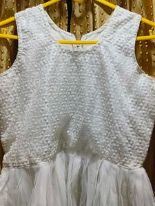 Girls&#39; White Sleeveless Party Dress+Green jack