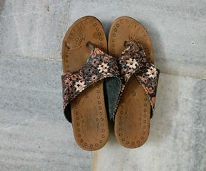 Each Rs 100 Only