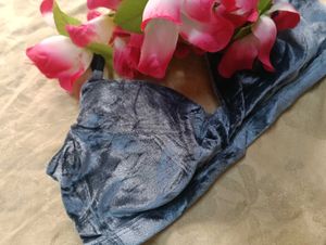 Velvet Bralette - Soft &amp; Stylish