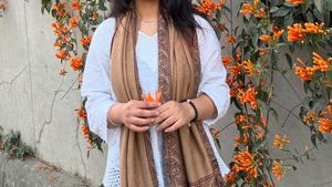 White Embroidered Cotton Kurti with Lace Detailing