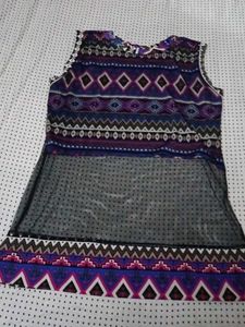 Patterned Sleeveless Tunic Top