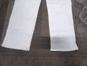B@29 Size-32 Straight Jeans