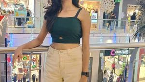 Green Crop Top