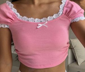 Chic Conquette Lace Top