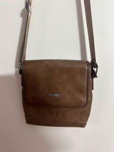 Classic Brown Messenger Bag