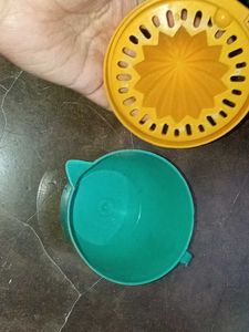 Plastic Orange Juicer Cup