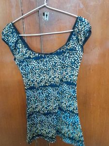 Sleeveless Black N Yellow Top