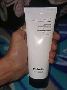 Minimalist Marula Oil 05% Moisturizer