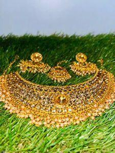 Golden Jewelry Set