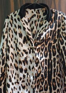 Tiger print Shirt With 3/4 Sleeve