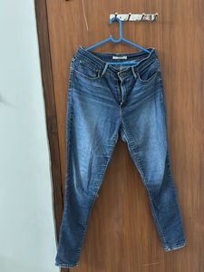 Levis jeans