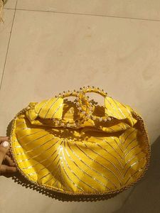 Yellow Potli