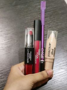 Makeup And Hair Accessories