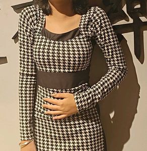 Chic Houndstooth Bodycon Dress