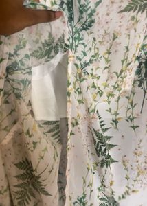 SASSAFRAS Pretty White Off-Shoulder Slit Dress