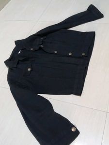 🧥 Pink &amp; Black Trendy Cropped Jackets