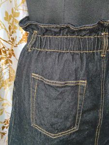 Chic Denim Mini Skirt