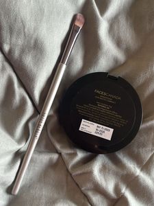 Faces Canada Compact