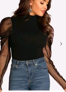 New Puffed Sleeve Black Top