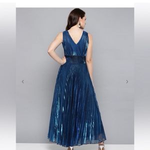 LABEL RITU KUMARAccordion PleatedMaxi Fit &amp;Flare
