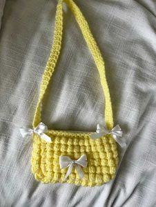 Crochet Puffed Stitched Sling Bag