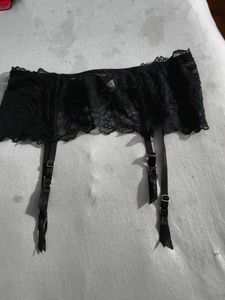 5 GARTERS AND 1 BRIEF