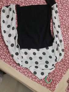Korean Polka Dot Stretchable Top With Bow