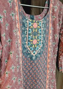 Pakistani Embellished Kurti (L)