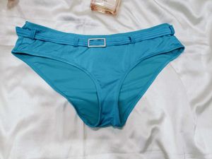 🇳🇿💫🎀H&amp;M Teal Bikini Bottom