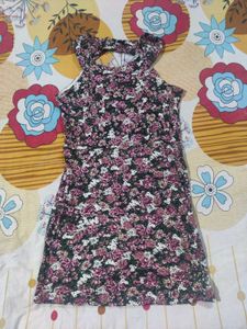 Stylish Back Design Floral Dress!