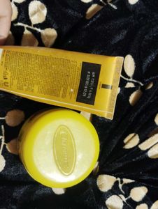 Sunscreen Get Moisturizer Free💕🎊