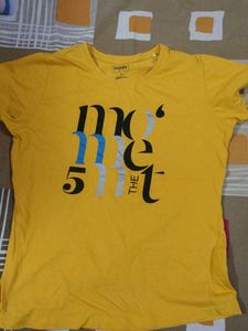T-Shirt Bundle: Pink &amp; Yellow Graphic Tees
