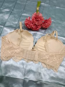 Lace Detail Push-Up Bra