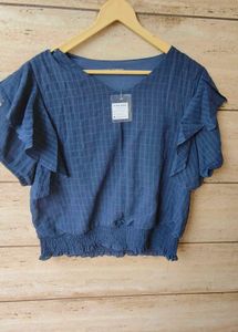 Beautiful Reffel Sleeves Top