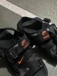 nike sandals uk 7