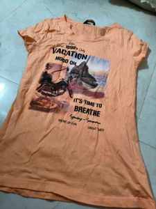 Vacation Mood Graphic T-shirt