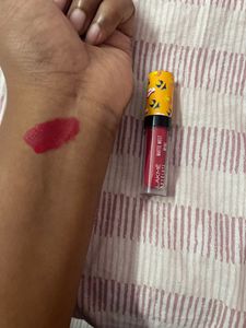 Two non transfer lipsticks combo