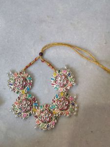 Best Quality Fashion Earstuds For Traditional Wear