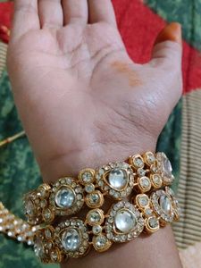 Elegant Kundan Jewelry Set