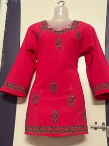 Thin Pinterest Festive Fair Rose Short Kurti💕