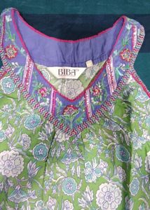 Green Floral Print Sleeveless Kurta Size-XL