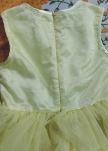 GIRLS&#39;S YELLOW SOFT NET GOWN