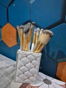 BH Cosmetics Brush Set