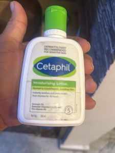 Cetaphil Moisturizing Lotion