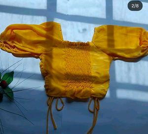 💛✨ Puff sleeve party top! 🌟