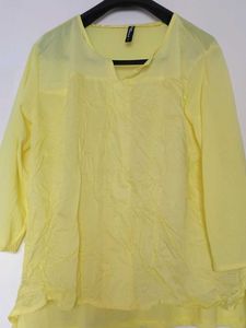 Yellow 3/4 Sleeve Blouse