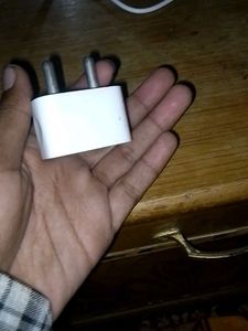 Apple Adaptor 5v=1A 5watts Charger